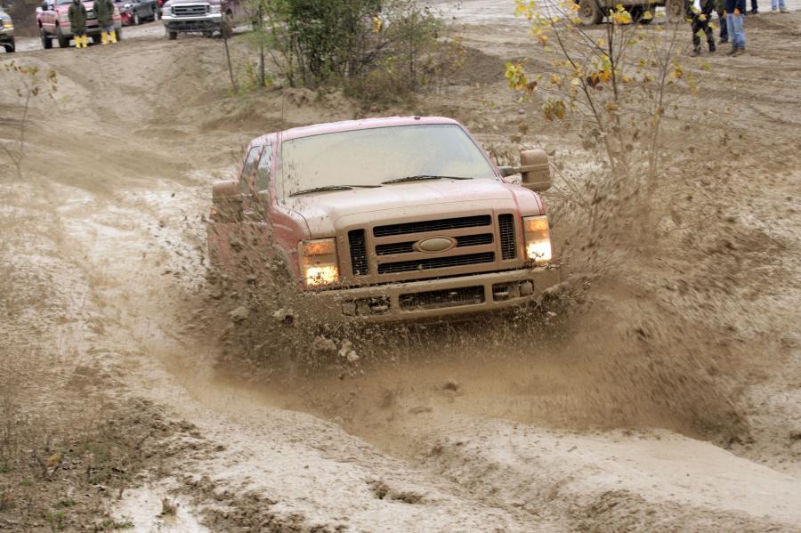  Ford F-250 Super Duty 2008 года  (фото 2 из 121)